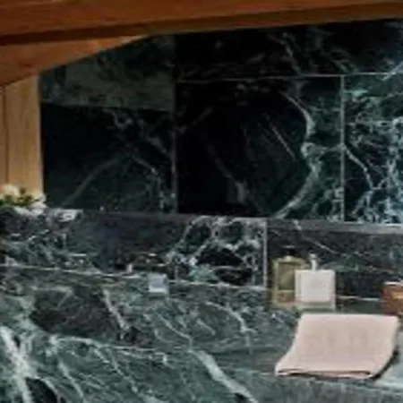 圣胡贝图斯度假酒店 布勒伊-切尔维尼亚