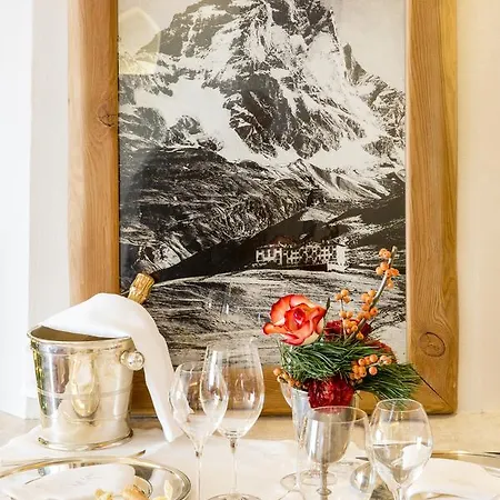 圣胡贝图斯度假酒店 4* 布勒伊-切尔维尼亚