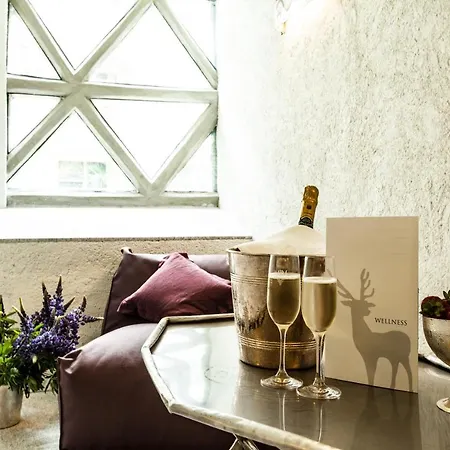 Saint Hubertus Apartmanhotel 4*
