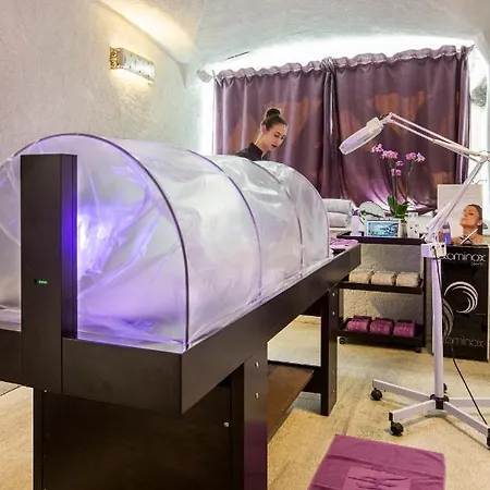 Saint Hubertus Apartmanhotel 4*