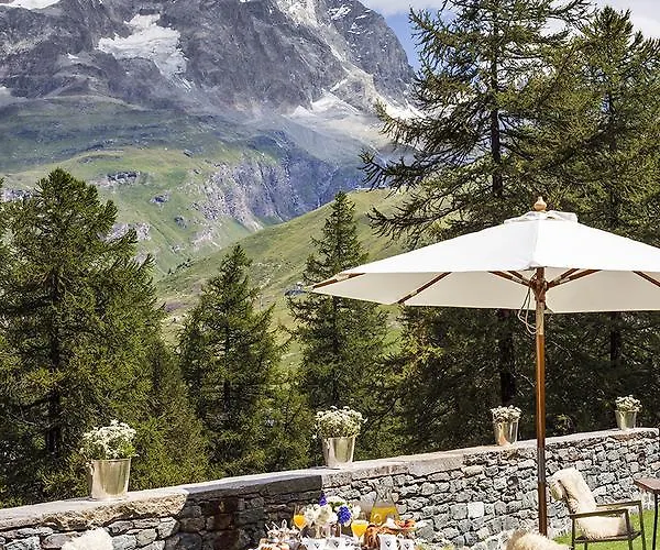 Saint Hubertus Aparthotel